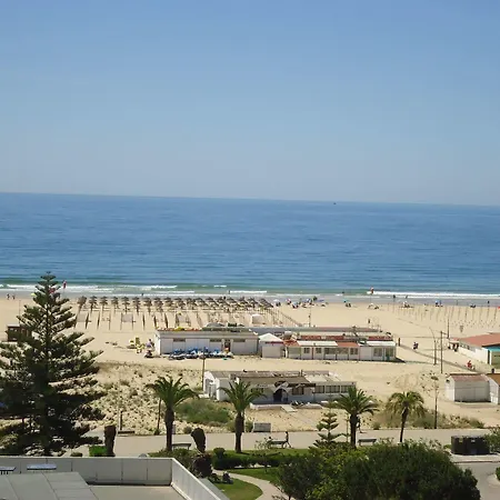 מלון דירות Foz Atlantida 4*
